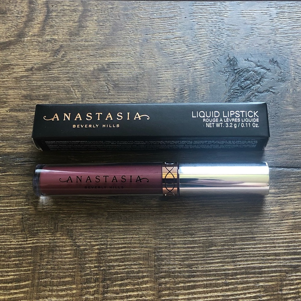 Anastasia Beverly Hills Lipstick “Trust Issues”